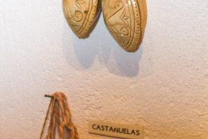 Casta&ntilde;uelas